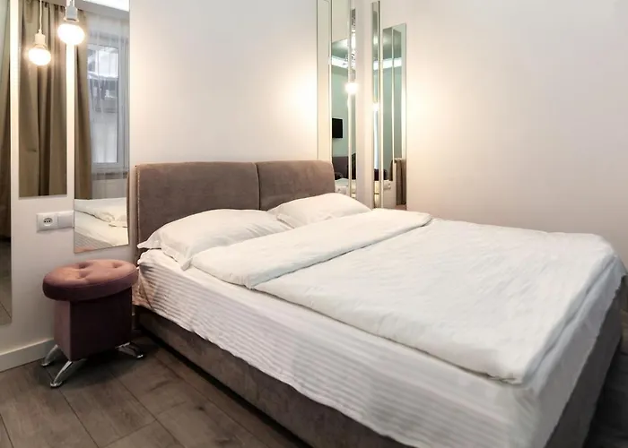 Leogrand Apartments On B Khmelnytskogo 27A
