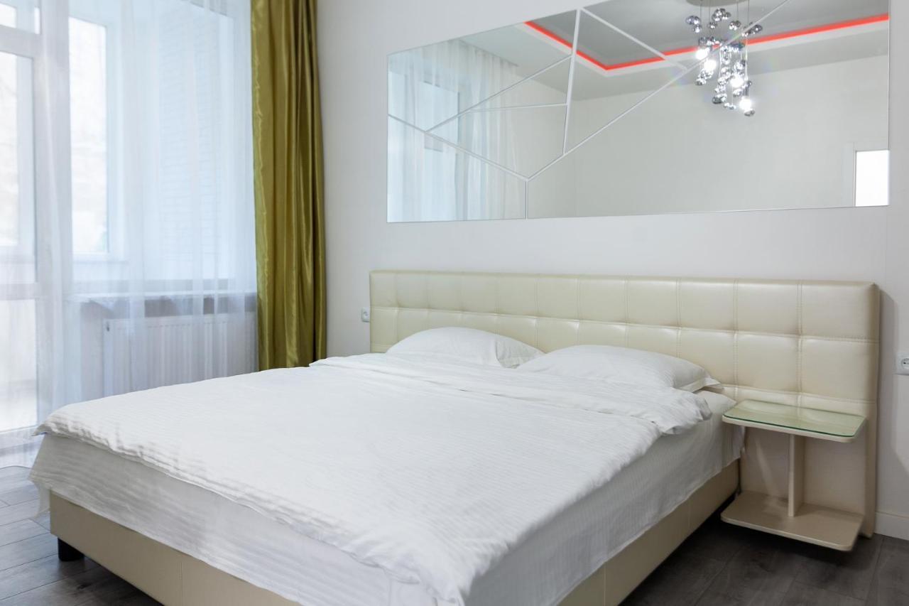 Leogrand On B Khmelnytskogo 27a شقة *